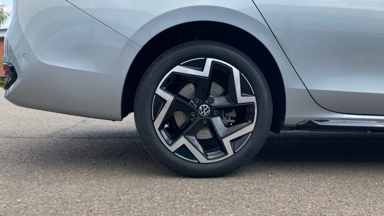 Volkswagen Passat 1.5 TSI eHybrid R-Line 5dr DSG Estate